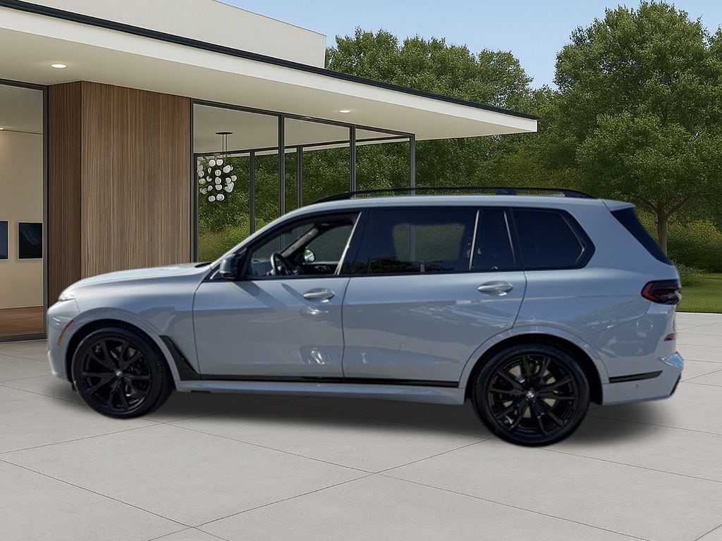 2025 BMW X7 M60i - Photo 13