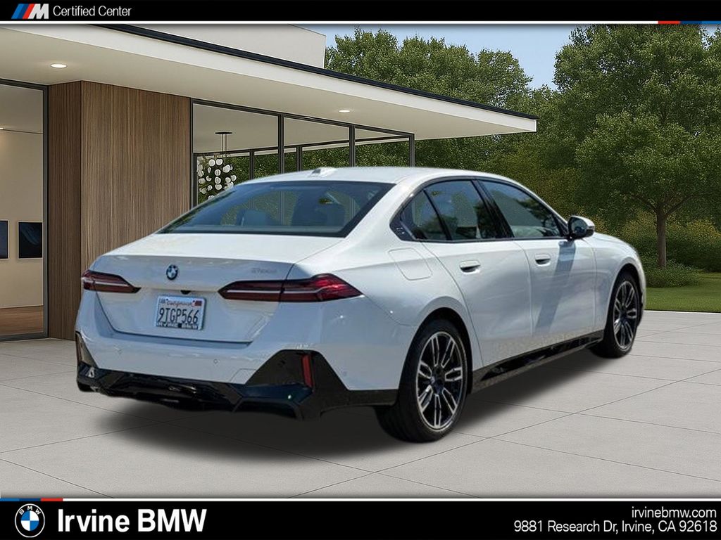 2025 BMW 530i photo 3