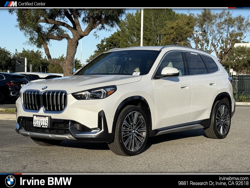 2025 BMW X1 28i's photo