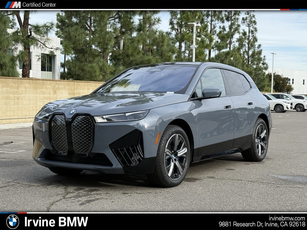 2023 BMW iX Base's photo