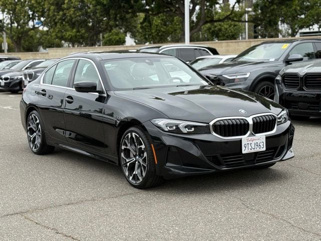 2025 BMW 330i photo 5