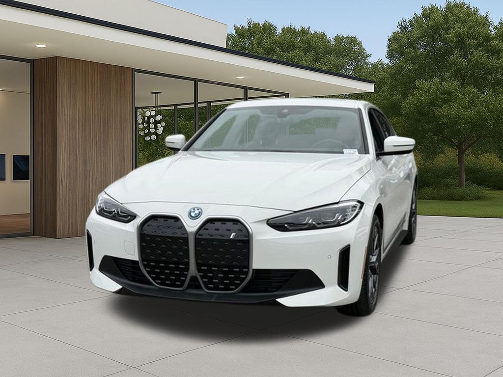 2023 BMW i4 eDrive35 photo 2