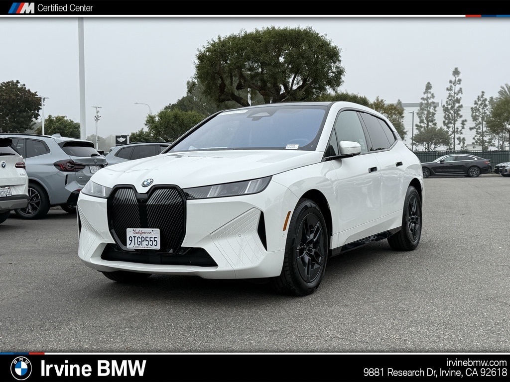 2026 BMW iX 45's photo