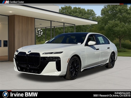 2026 BMW 750e xDrive Sedan