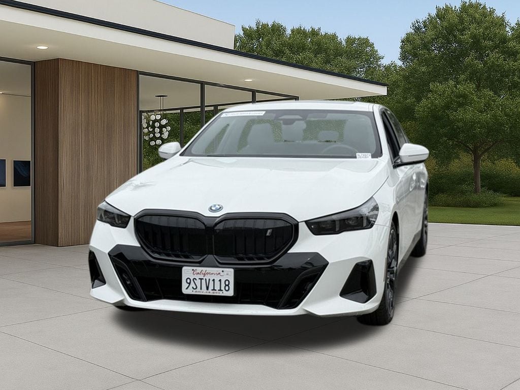 2025 BMW i5 xDrive40 photo 2