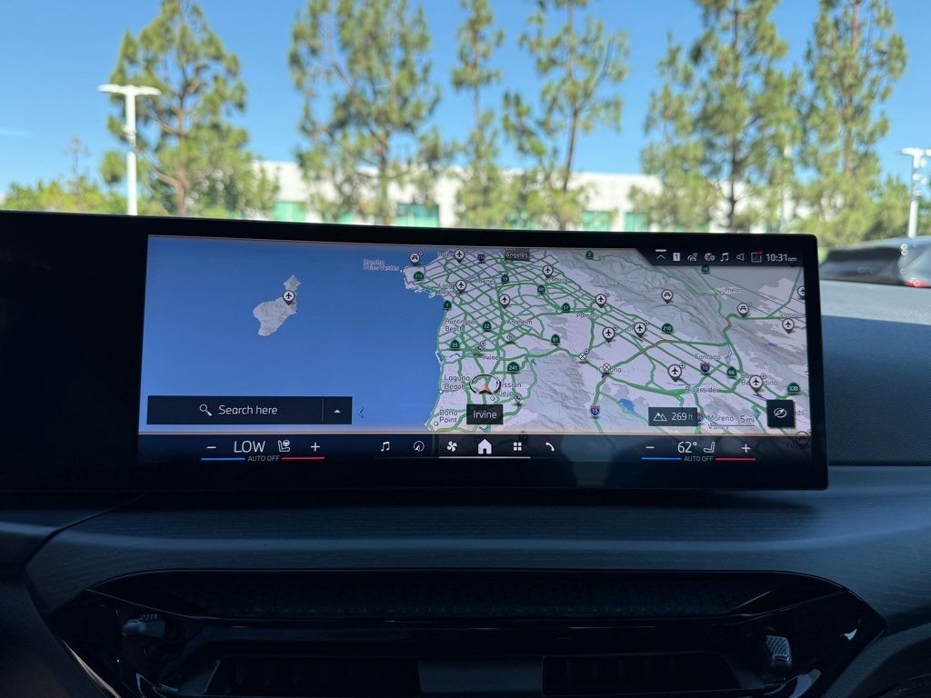 2025 BMW 3 Series 330i - Photo 28