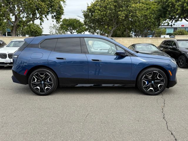 2023 BMW iX xDrive50 photo 6