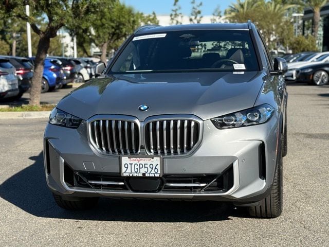 2026 BMW X5 xDrive40i photo 2