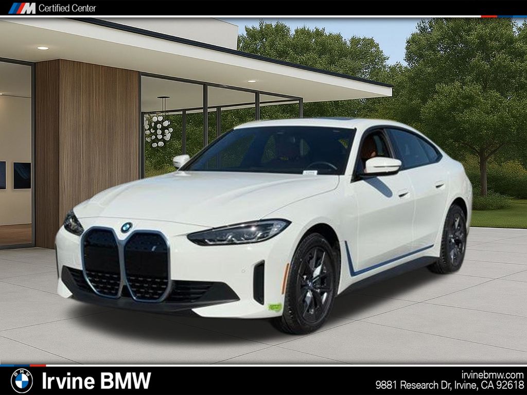 2023 BMW i4 eDrive35's photo