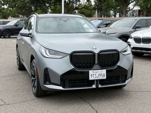 2025 BMW X3 30 xDrive photo 4