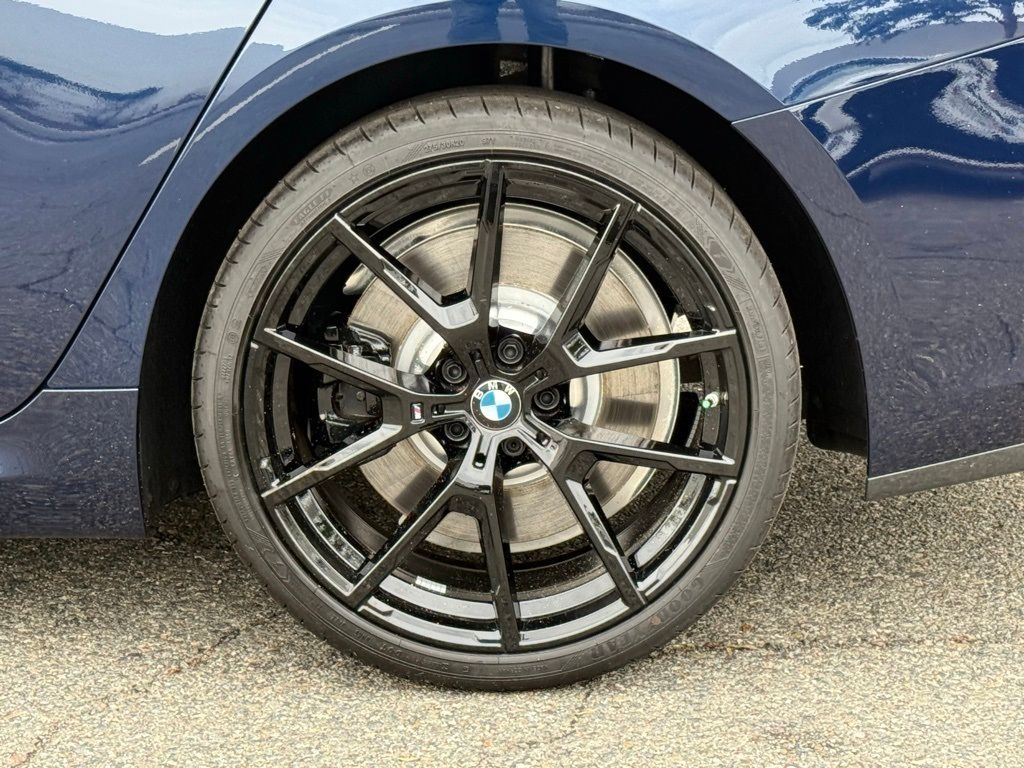 2026 BMW 8 Series 840i - Photo 19
