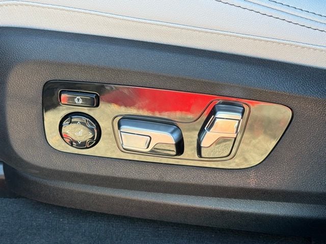 2026 BMW X6 40i - Photo 17