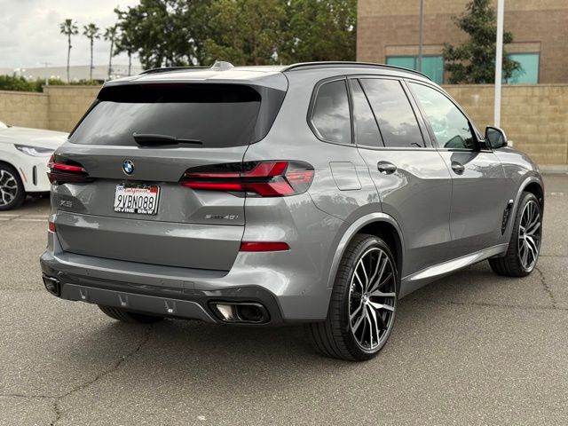 2026 BMW X5 sDrive40i photo 3