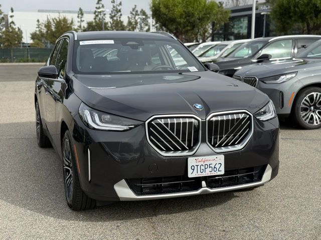 2025 BMW X3 30 xDrive photo 4