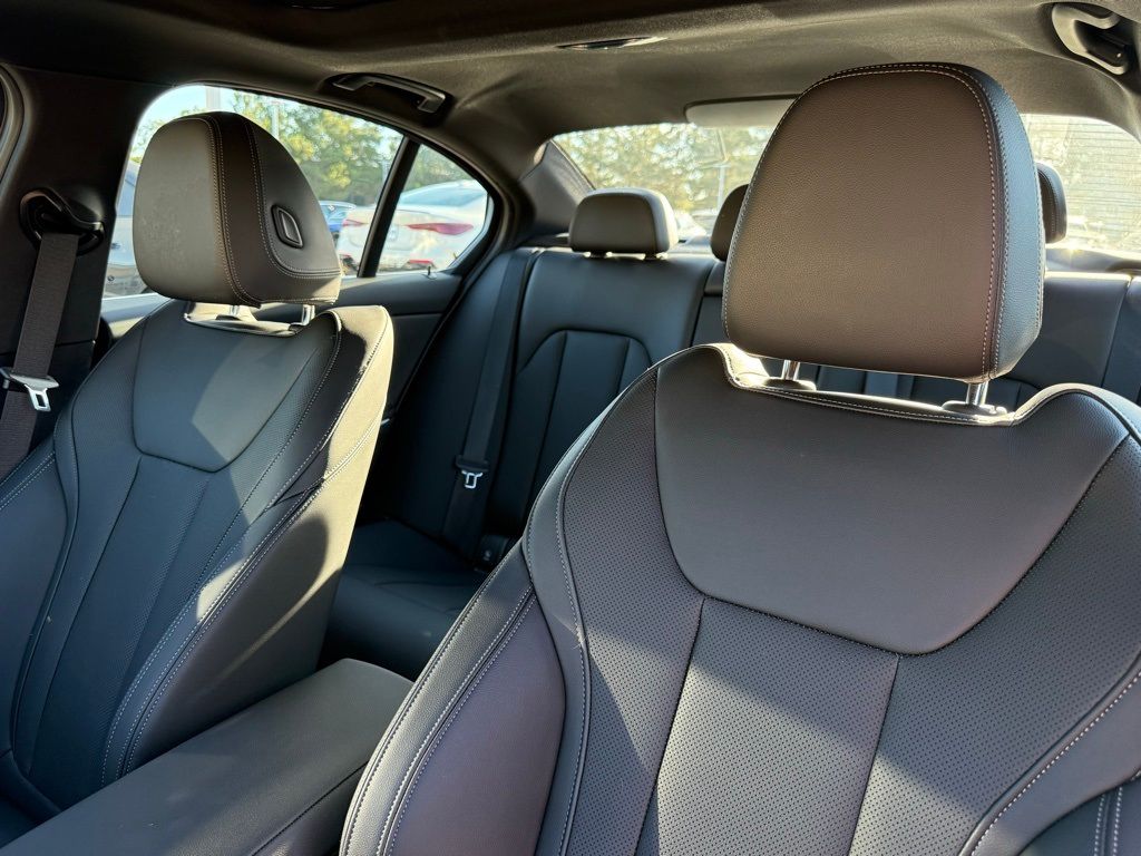 2025 BMW 3 Series 330i - Photo 20