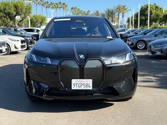 2026 BMW iX xDrive45 photo 4