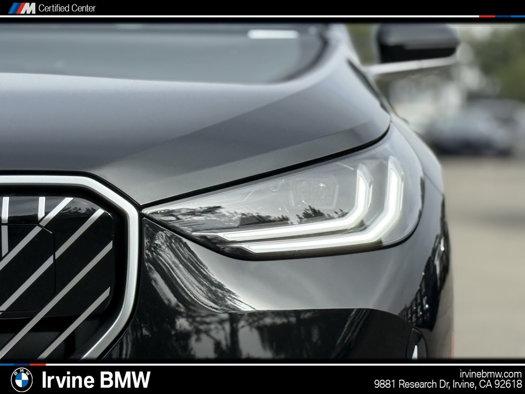 2026 BMW X3 30's photo