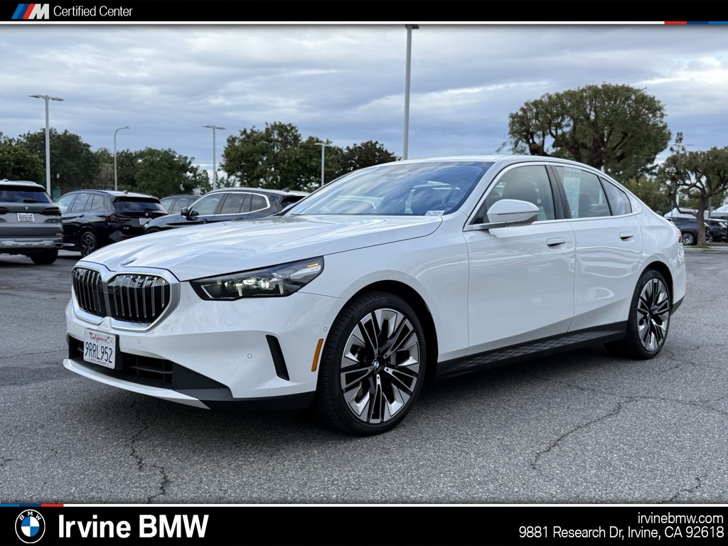 2025 BMW 530i Sedan 