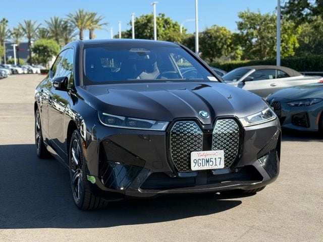 2023 BMW iX xDrive50 photo 4