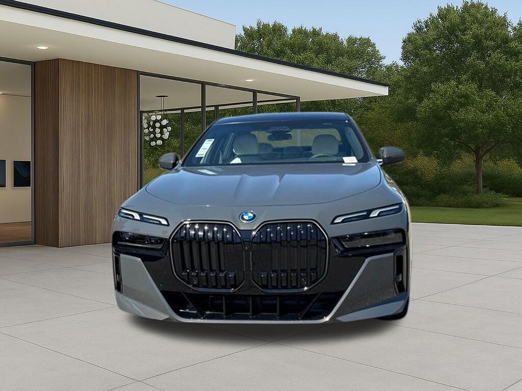 New 2026 BMW 750e xDrive Sedan