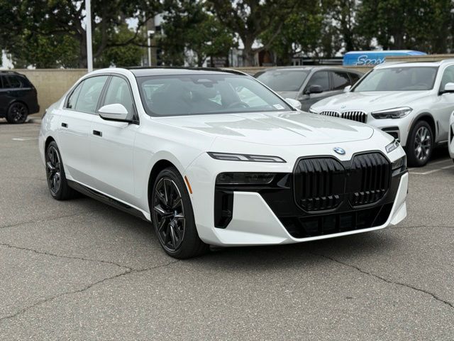 2025 BMW 760i xDrive photo 5