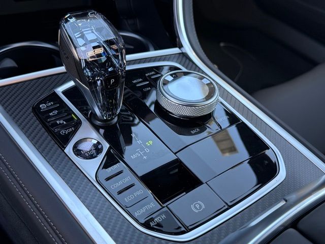 2026 BMW 8 Series M850i - Photo 23