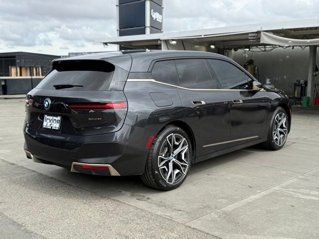 2023 BMW iX xDrive50 photo 3