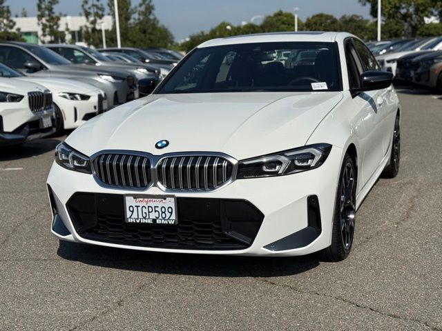 2025 BMW 330i xDrive photo 2