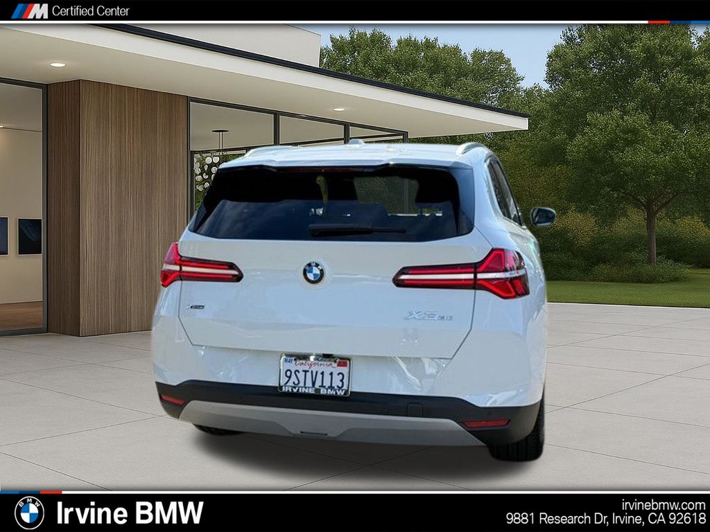 2025 BMW X3 30 xDrive photo 3