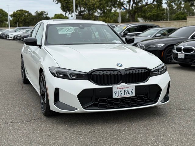 2025 BMW 330i photo 5