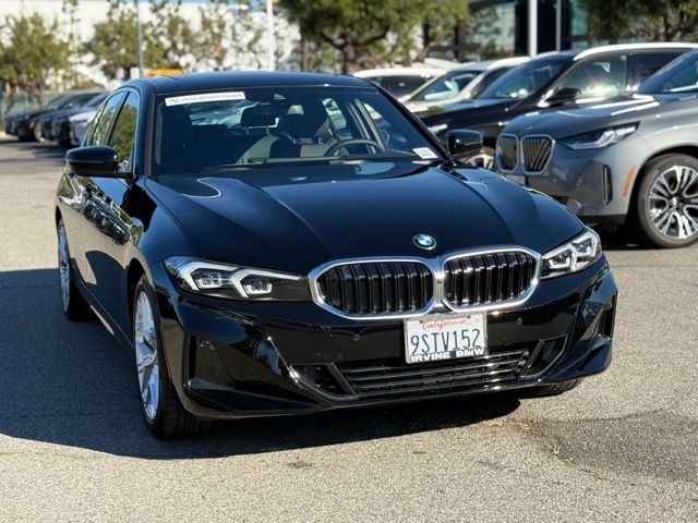 2025 BMW 330i photo 4