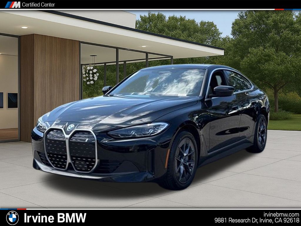 2023 BMW i4 eDrive35's photo