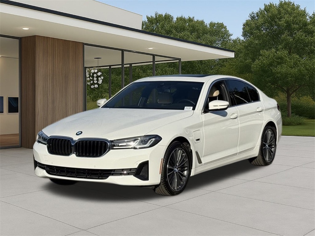 Certified 2023 BMW 530e Sedan
