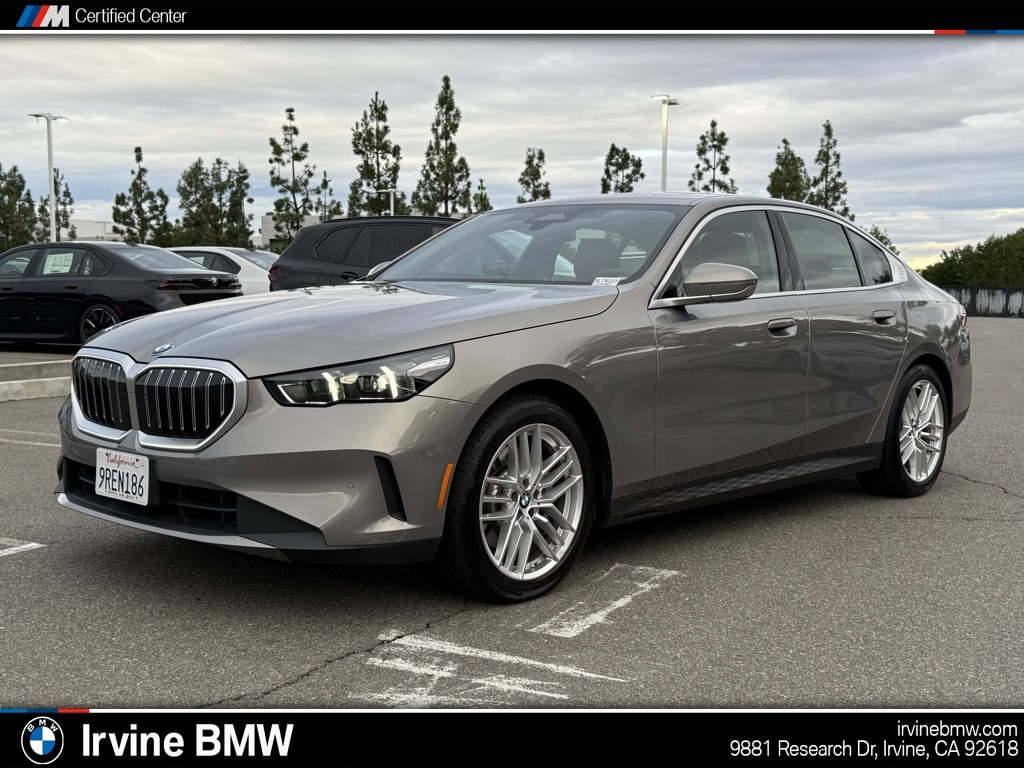 2025 BMW 530i Sedan 