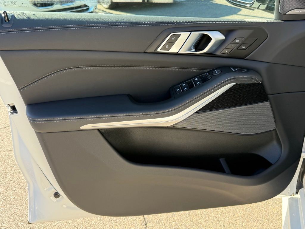 2025 BMW X5 M60i - Photo 20