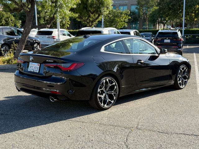 2026 BMW 430i photo 3