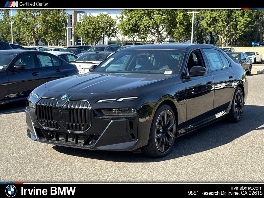 New 2026 BMW 750e xDrive Sedan