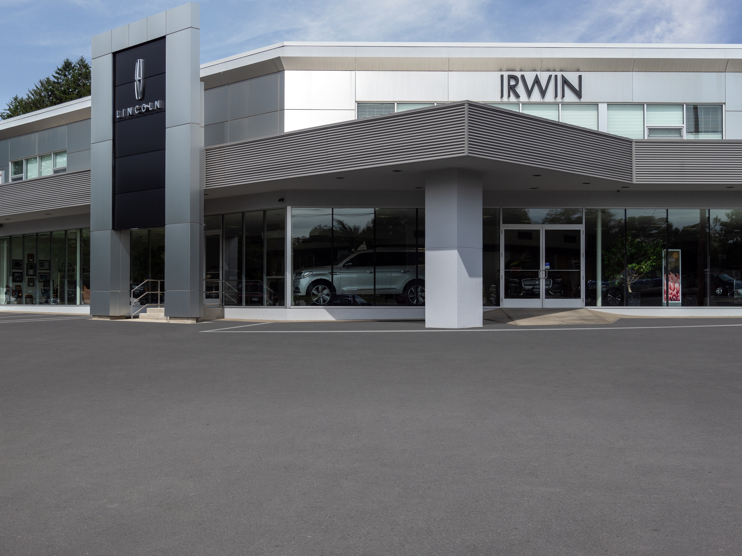 New Lincoln & PreOwned Car Dealer Serving Freehold Irwin Lincoln