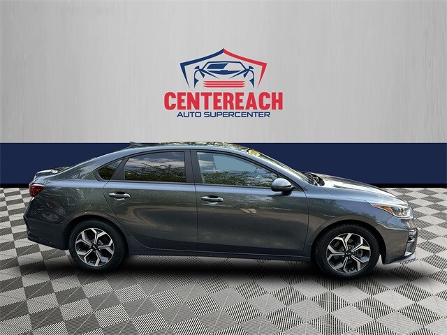 2021 Kia Forte LXS photo 3