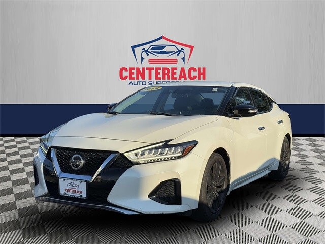 2019 Nissan Maxima SV photo 2
