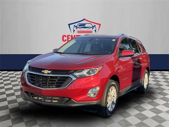 2018 Chevrolet Equinox LT photo 2