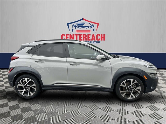2023 Hyundai Kona Limited photo 3