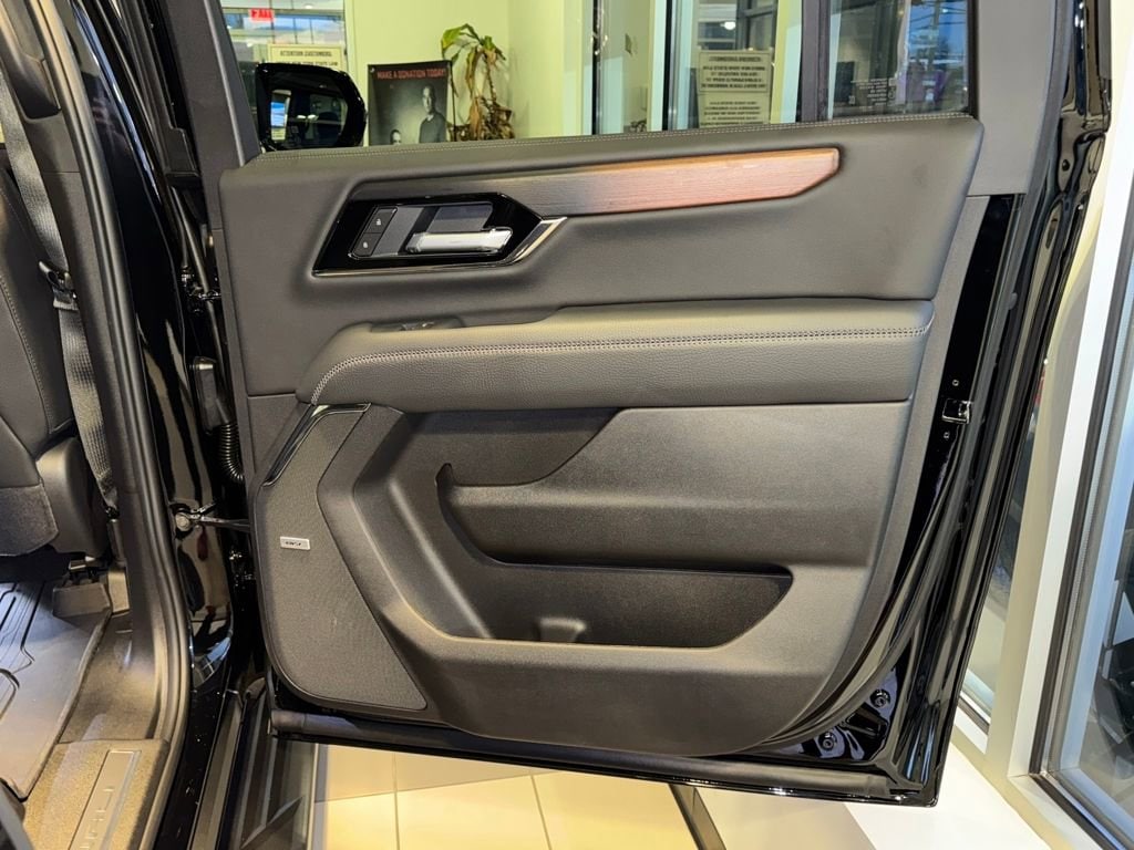 2026 GMC Yukon XL Denali - Photo 37