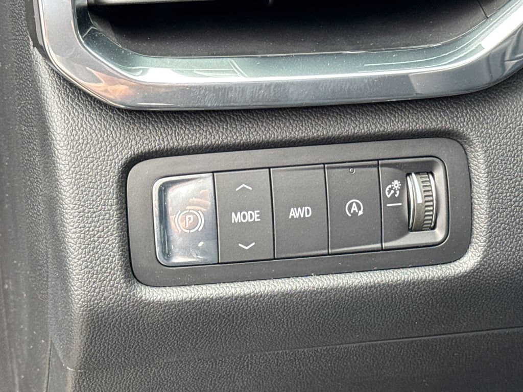 2026 GMC Acadia Elevation - Photo 20