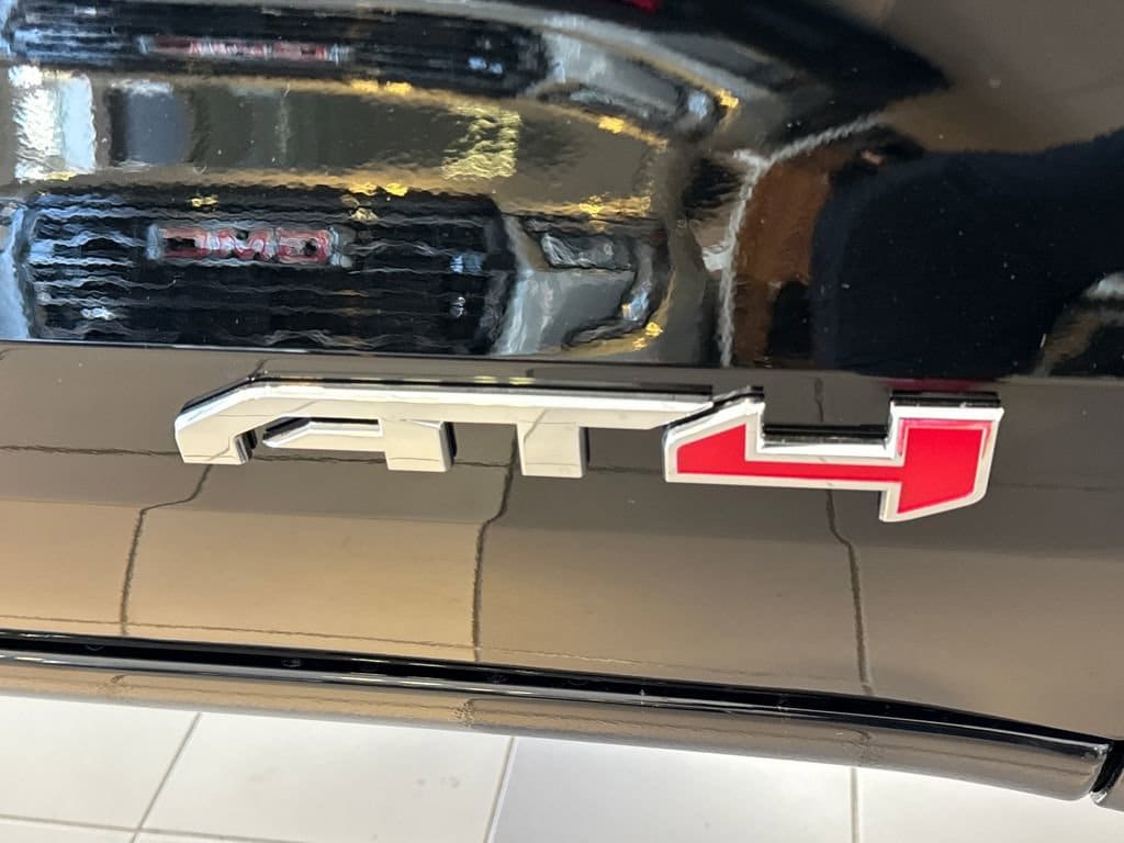 2026 GMC Canyon AT4 - Photo 10