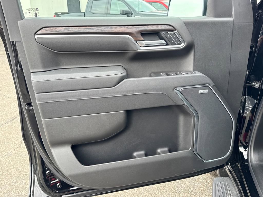 2026 GMC Sierra 1500 SLT - Photo 15