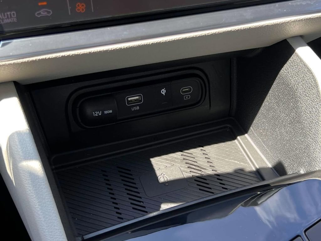 2024 Kia Sportage EX - Photo 21