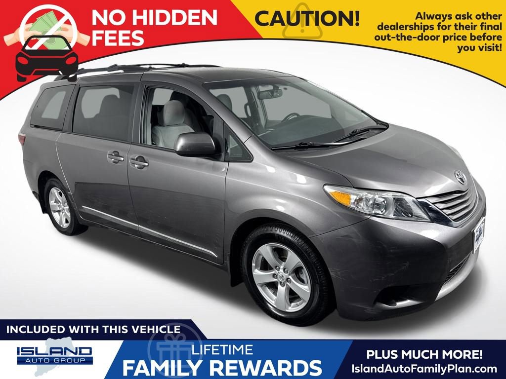 2017 Toyota Sienna LE