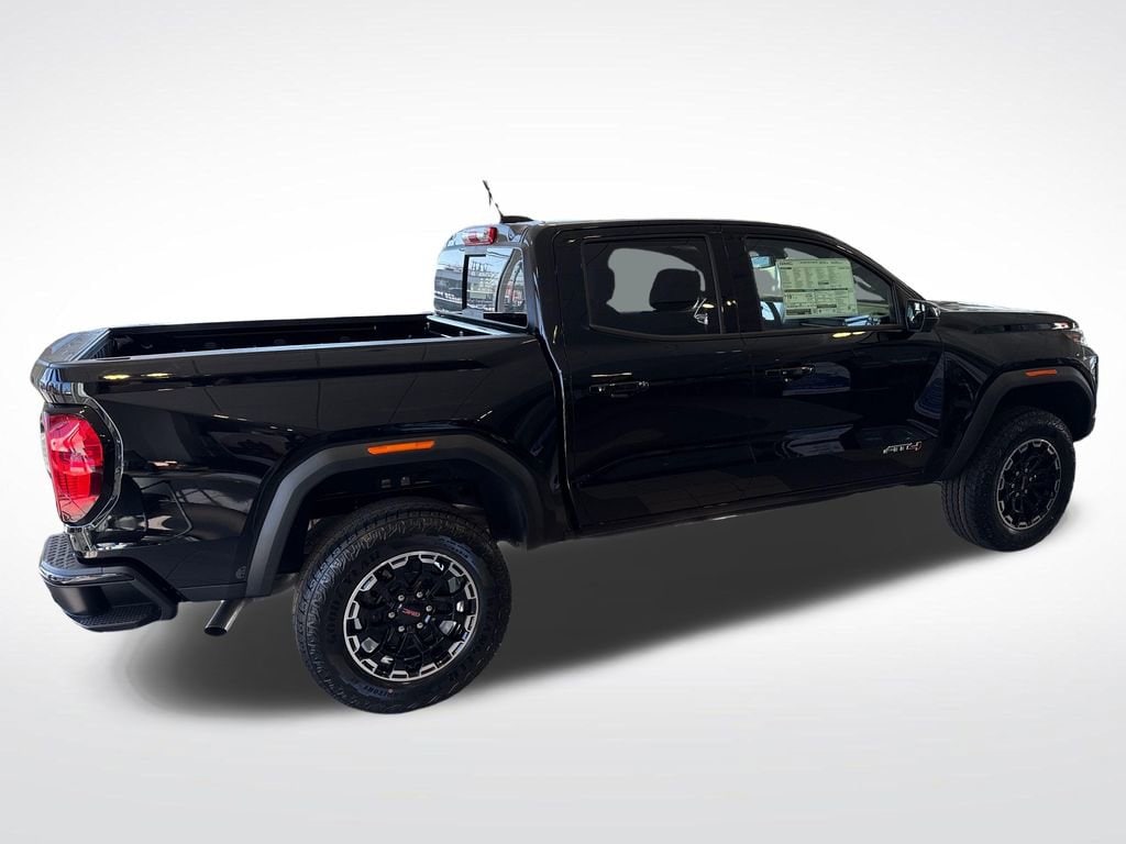 2026 GMC Canyon AT4 - Photo 7