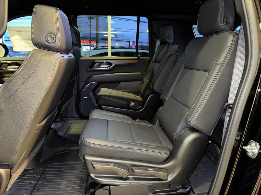 2026 GMC Yukon XL Denali - Photo 32